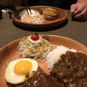ハンバーグカレー
