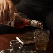 飲まずにいられない